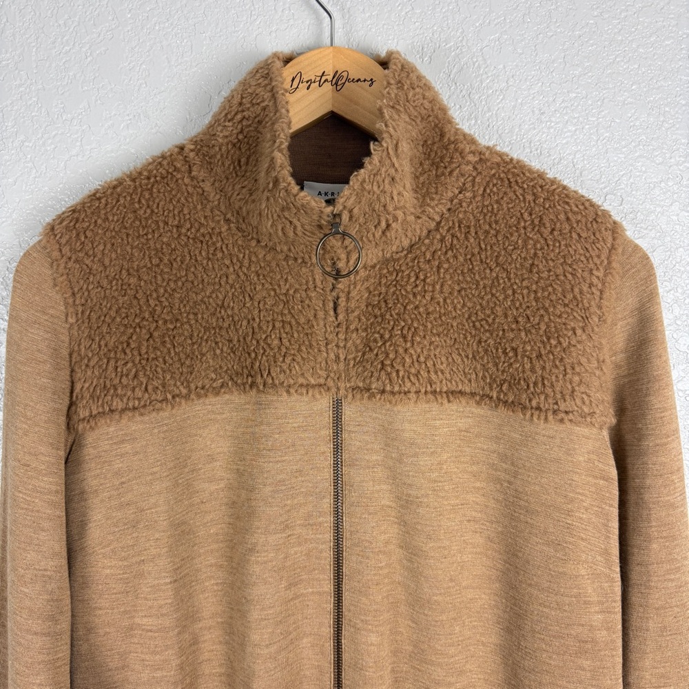 Akris Punto 100% Wool Sherpa Knit Stand Collar Cardigan Camel US 10 Faux Fur Tan - Picture 6 of 13